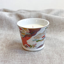 Load image into Gallery viewer, Chiso Kimono Pattern Yunomi (Tea Cup) Candle
