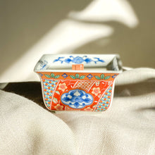 Load image into Gallery viewer, Akae Kozan Kobachi Candle (Large)