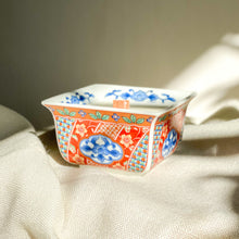 Load image into Gallery viewer, Akae Kozan Kobachi Candle (Large)