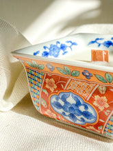 Load image into Gallery viewer, Akae Kozan Kobachi Candle (Large)