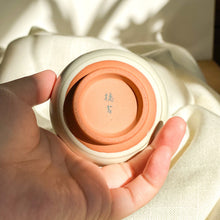 Load image into Gallery viewer, Tachikichi Kokemomo Candle