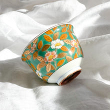Load image into Gallery viewer, Arita Daigo Tsubaki Yunomi Candle
