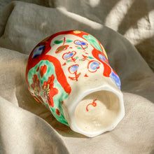 Load image into Gallery viewer, Hitori Wada Mino Laughing Mountain Yunomi Candle