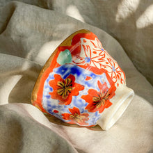 Load image into Gallery viewer, Hitori Wada Mino Laughing Mountain Rokubei Candle