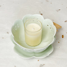 Load image into Gallery viewer, Somei Yoshino Blossom Candle