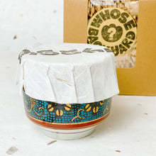 Load image into Gallery viewer, Tamahide Gold Detail Candle