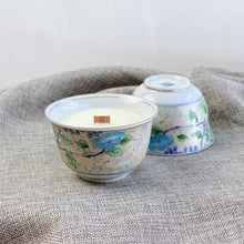 Load image into Gallery viewer, Silver Floral Kozan Candle