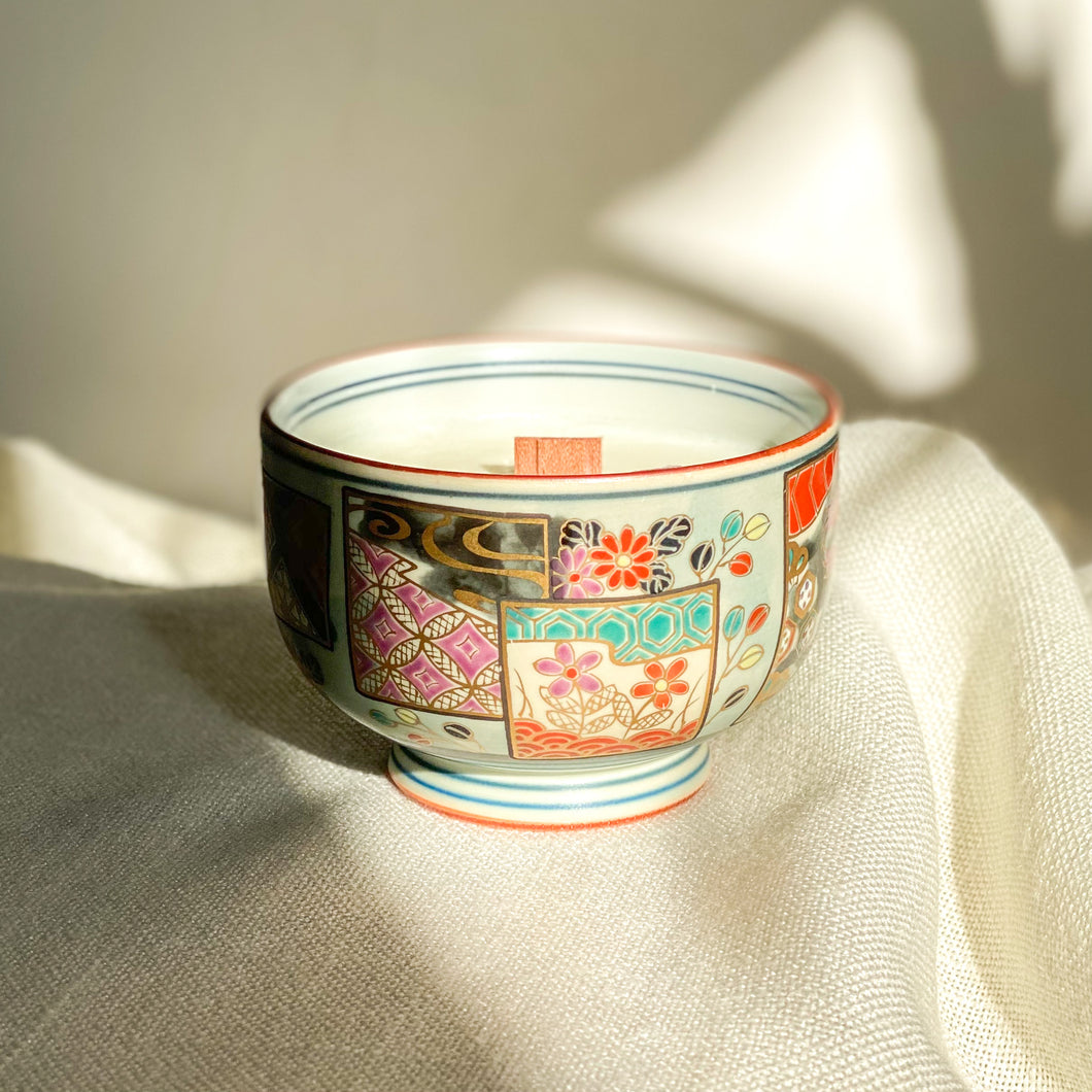 Arita Seizan Floral Pattern Candle