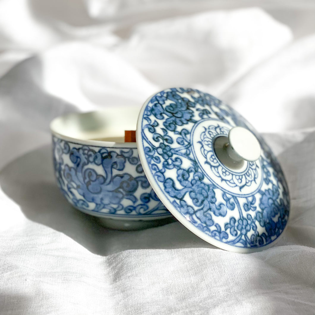 Tachikichi Indigo Floret Candle