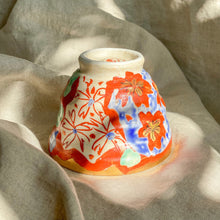 Load image into Gallery viewer, Hitori Wada Mino Laughing Mountain Rokubei Candle
